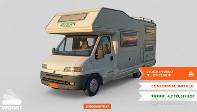 C.I. Riviera garage Autocaravan