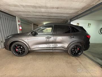 FORD KUGA PLUG-IN HYBRID ST LINE X