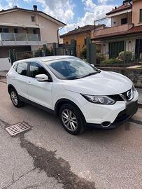 NISSAN QUASHQAI