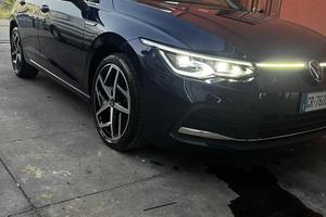 Volkswagen Golf 8 style