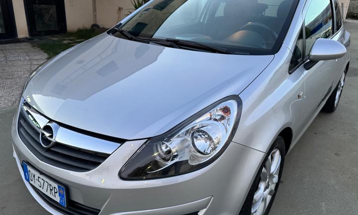 Opel Corsa 1.3 CDTI 90CV SPORT -61.000 KM-