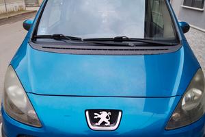 Peugeot 1007 1.6 benzina 2005 automatica
