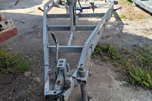 Carrello porta barca 