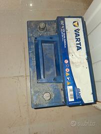 Batteria auto Varta