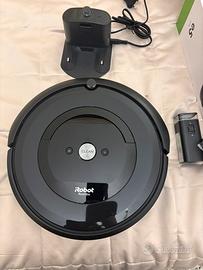 Robot aspirapolvere robot roomba E5