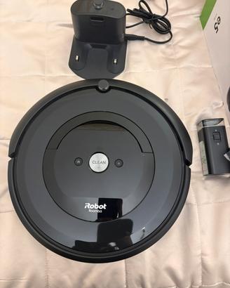 Robot aspirapolvere robot roomba E5