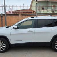 Jeep Cherokee 2.2 limited 4x4 suv
