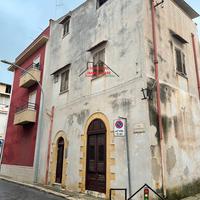 Palazzina Angolata a Balestrate (Rif.997)