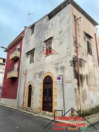 Palazzina Angolata a Balestrate (Rif.997)