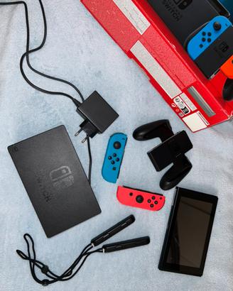 Nintendo Switch modello base.