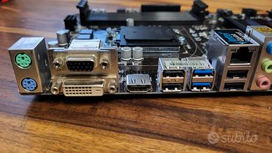 ASRock B85 PRO4 LGA 1150 con processore Intel i7-4