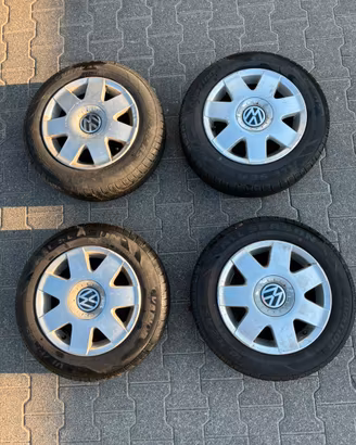 4 gomme 4 stagioni 165/70 R14 con cerchi VW Golf
