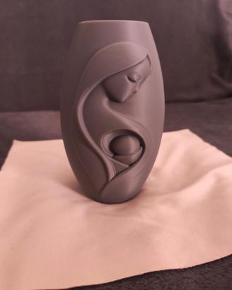 Vaso con raffigurata madre e figlio