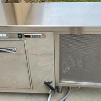 Banco tavolo frigo Inox Mareno