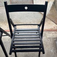 2 sedie in legno nere