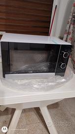 Forno a microonde Samsung nuovo.