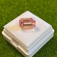 Morganite rosa 6.65 ct taglio smeraldo certificata