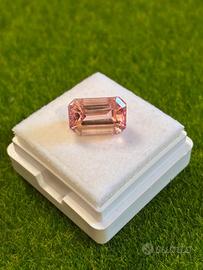 Morganite rosa 6.65 ct taglio smeraldo certificata