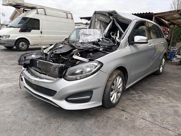 Ricambi per Mercedes Classe B 160d 2017