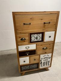 Mobile in legno artigianale