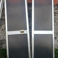 Portoncino usato in alluminio con telaio