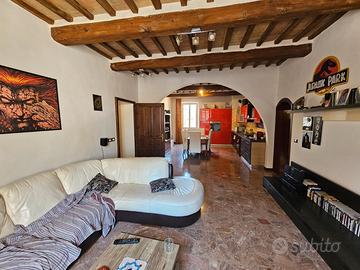 Appartamento di 160 mq con 4 camere. U/1072
