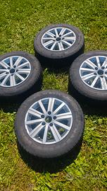 Cerchi  in lega VW 195/65 R15 con gomme invernali