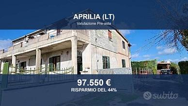 Immobile in asta di 164 m² con più di 5 locali a A