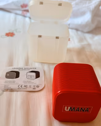 cassa bluetooth UMANA con scatola originale