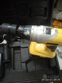 Avvitatore a percussione