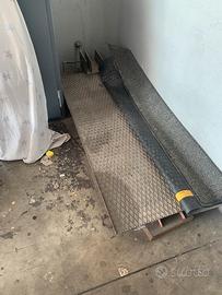 Pone sollevamento moto