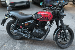 Royal Enfield Hunter 350 3400