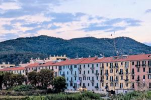 casa con possibilità di residenza 