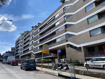 Camera Ampia con Balcone Letto Matrimoniale e P