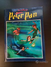 Questo è un libro vintage di Peter Pan di Walt Dis