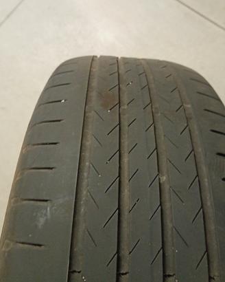 Gomme estive 215 60 17 Continental