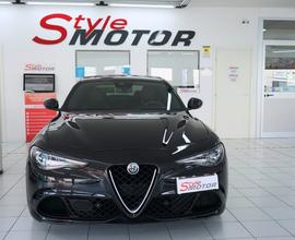 ALFA ROMEO Giulia 2.9 T V6 Quadrifoglio MANUALE