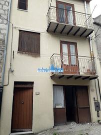 5 VANI PETRALIA SOTTANA appartamento su tr