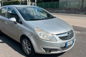 Opel corsa 2006 benzina gpl
