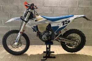 Ktm 250 4t. Exc-f enduro targata anno 2021