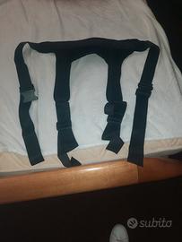 Cinghia di contenimento per sedia a rotelle