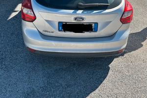 Ford focus 1.6 120cv gpl