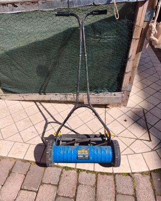 Tosa erba e decespugliatore