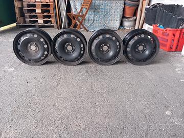 Cerchi in ferro VW Polo da 15 a 5 fori 5x100 