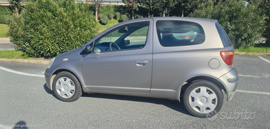 Toyota Yaris 1.0 benzina – anno 2004