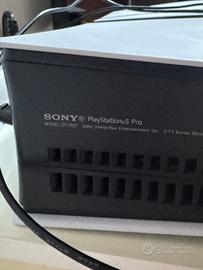 Play Station 5 pro 2Terabait (2000giga di memoria)
