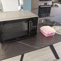 Forno a Microonde Whirlpool con accessori