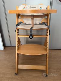 Seggiolone in legno per pappa