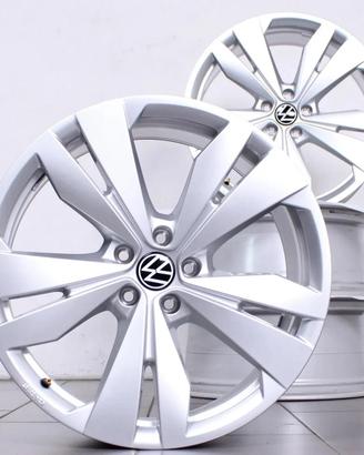 4 cerchi originali id3 con gomme invernali