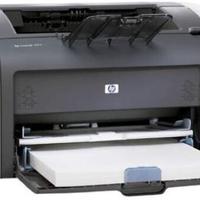 Stampante HP Laserjet 1010 con cavi e extra toner